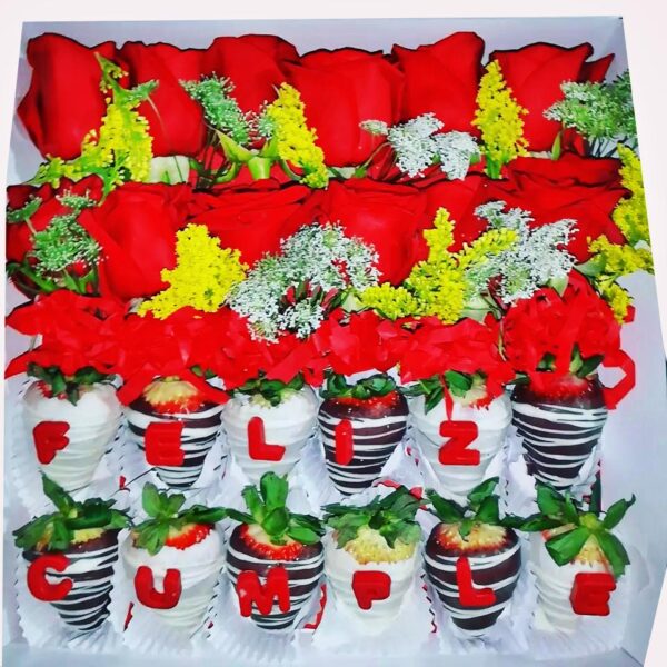 Choco Roses (12 Fresas,12 Rosas ) - Imagen 11