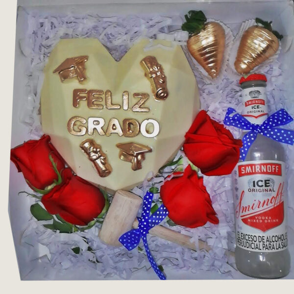 Choco Corazón Diamantado (2 Fresas 4 Rosas y Smirnoff) - Imagen 4