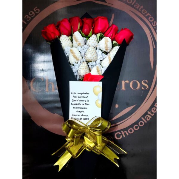 Choco Bouquet Black (10 Fresas 7 Rosas)